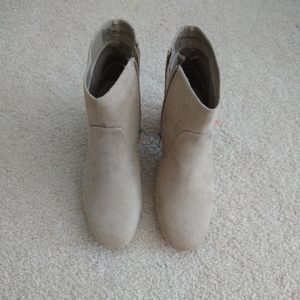 Express camel khaki booties